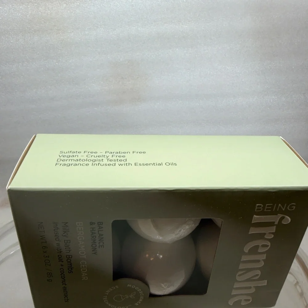 Balance & Harmony Milky Bath Bombs - White